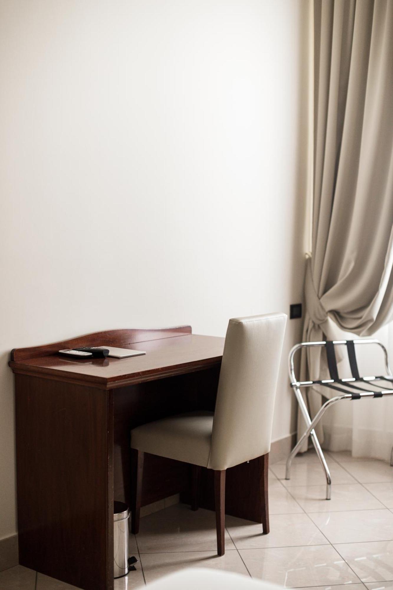 Glam Luxury Rome Hotel Exterior photo